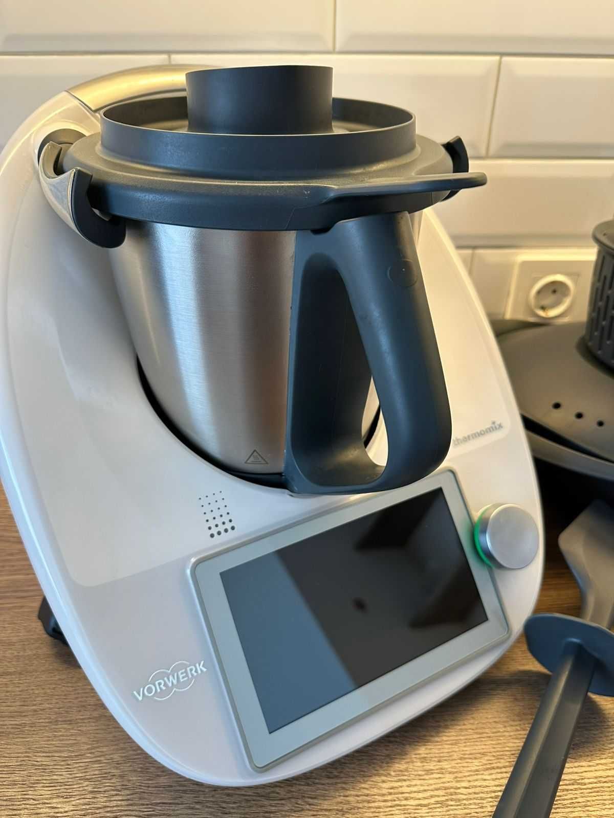 Продаю Thermomix TM6 в идеальном состоянии