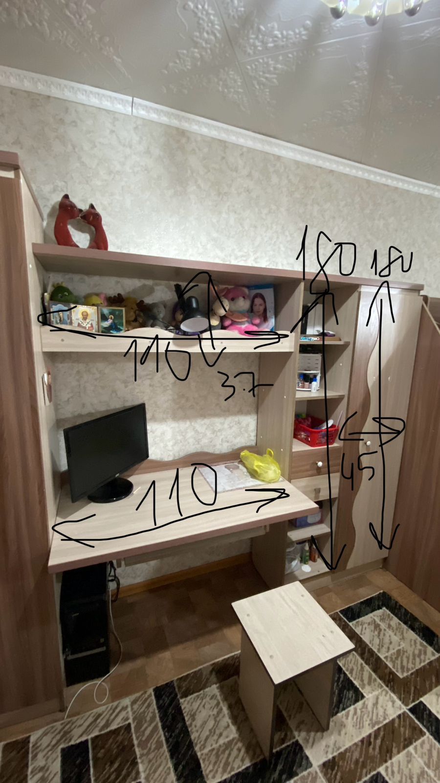 Продам стенку в комнату
