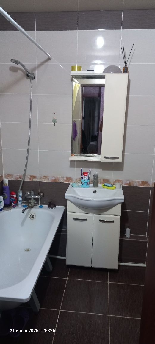 Продам двух комнатную квартиру 51.кв.м