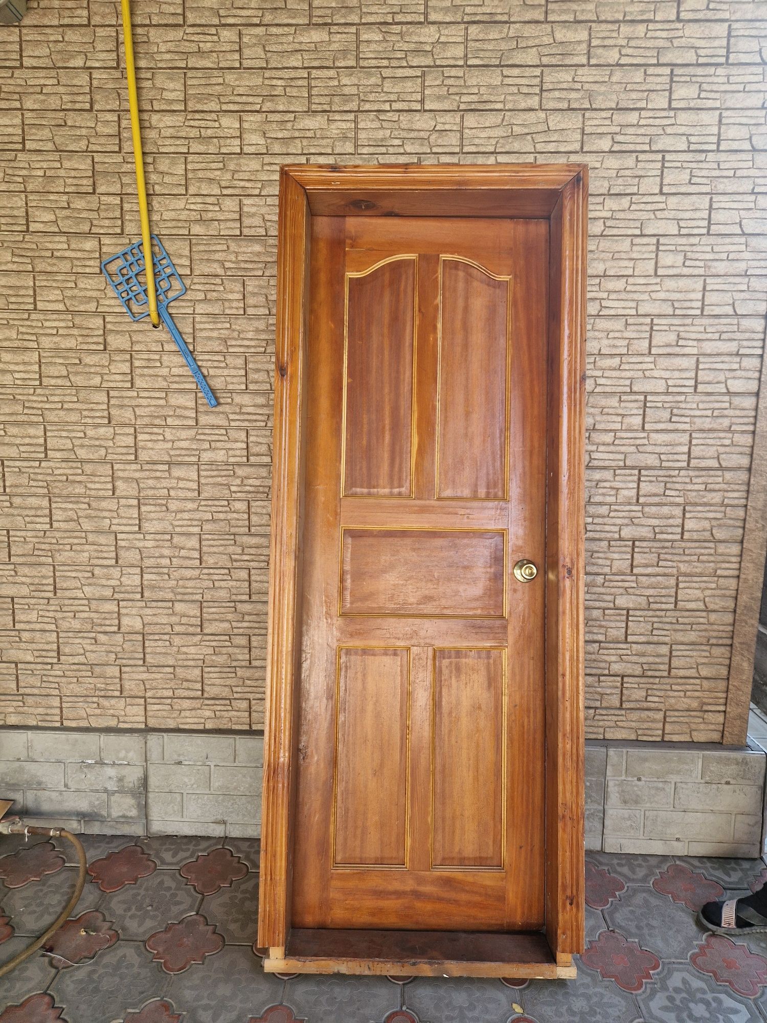 Продам межкомнатную дверь