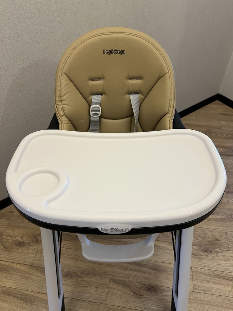 Стульчик для кормления Peg-Perego