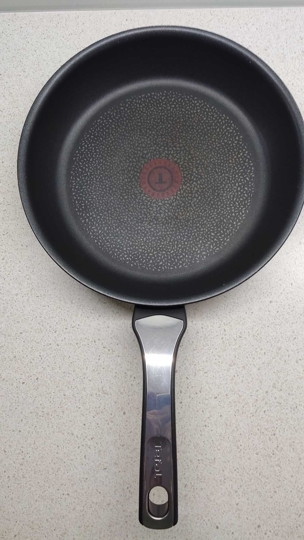 Сковорода Tefal 28 см. со стеклянной крышкой
