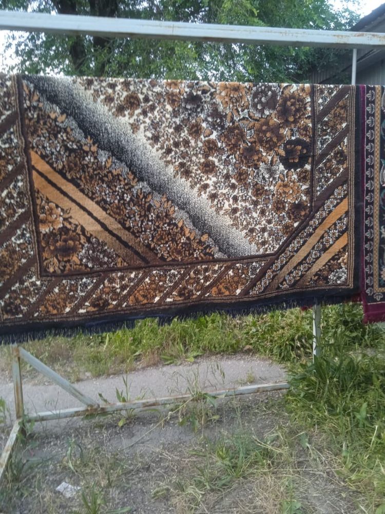 Паласы в хорошем состоянии. Цена договорная