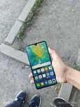 Телефон Huawei mate 20