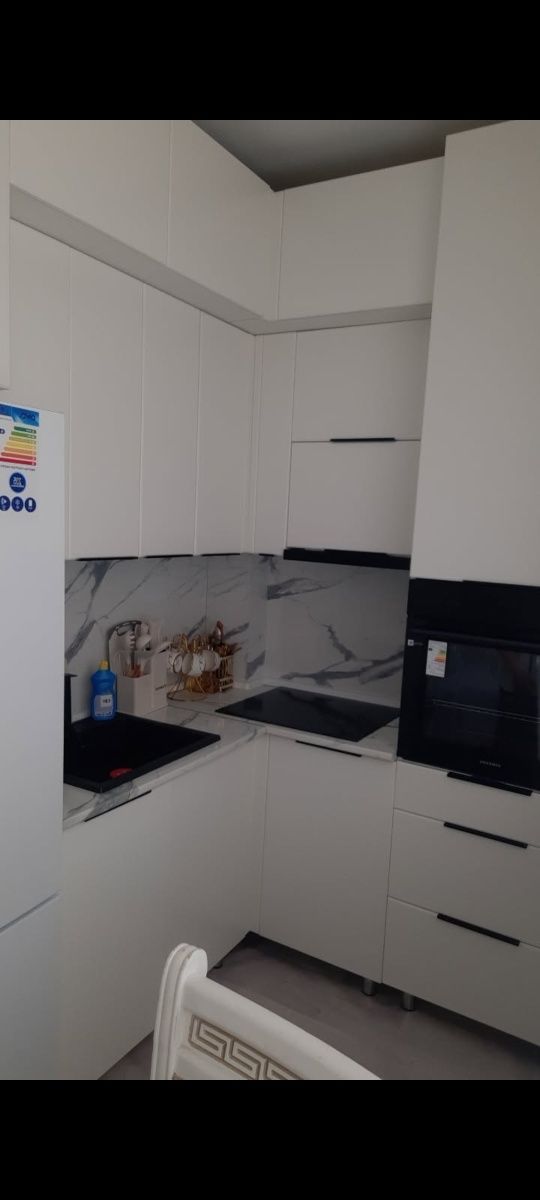 Продаётся готовая 2 ком.кв. в центре возле рынка
