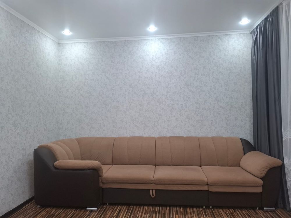 Продам диван в идеальном состоянии! Торг