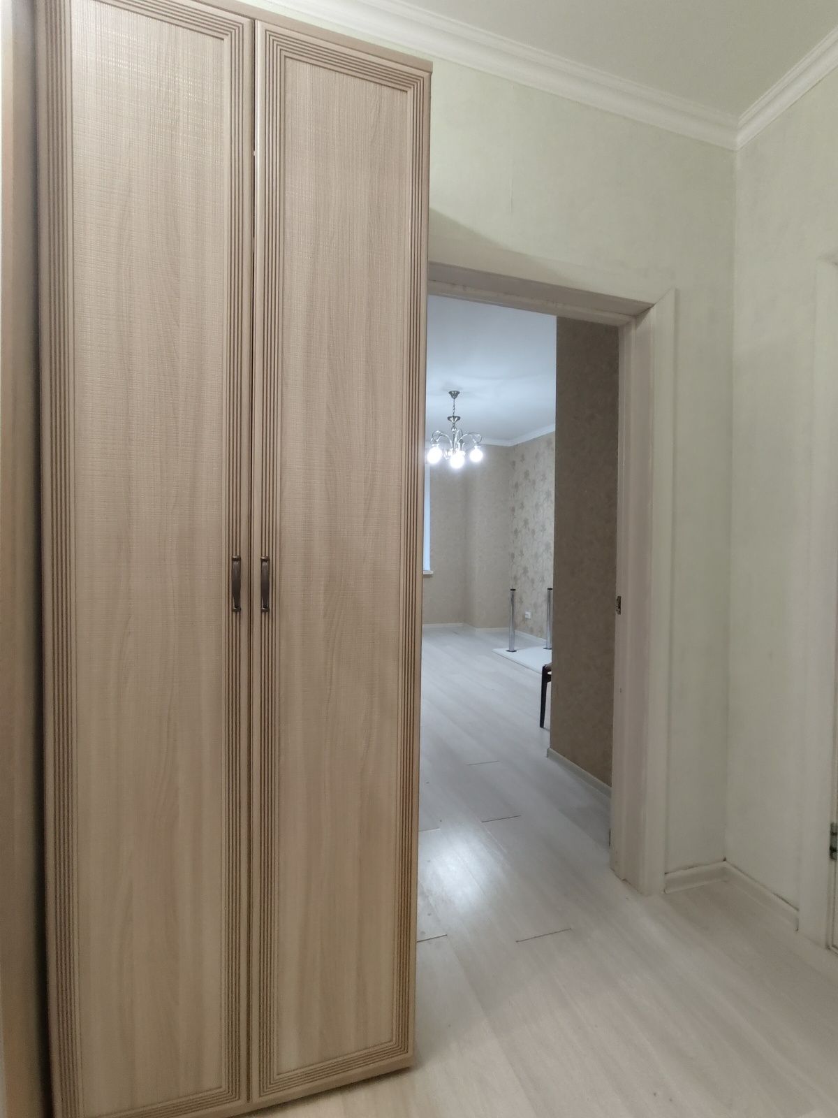 Продам шкаф в прихожую