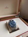Часы Omega Seamaster.