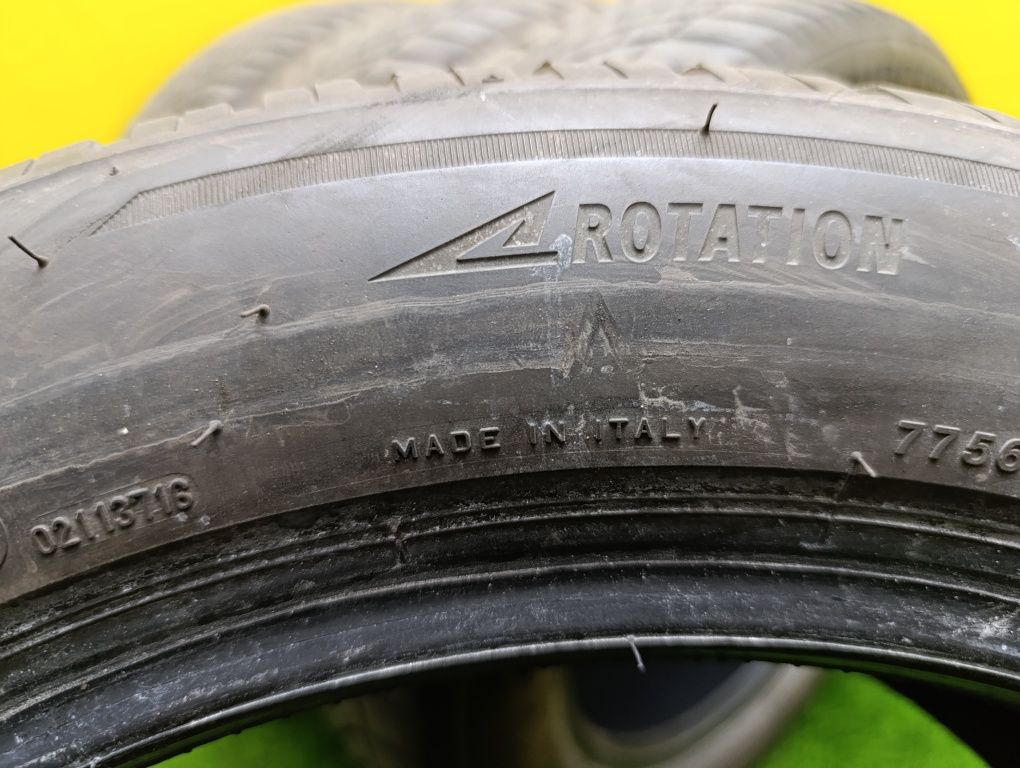 Шины 205/60 R17 Bridgestone комплект.