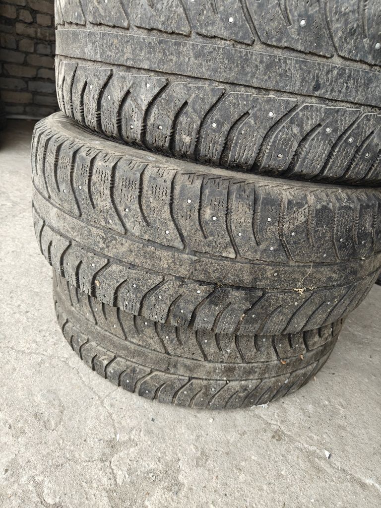 R16 205/60 Комплект резины