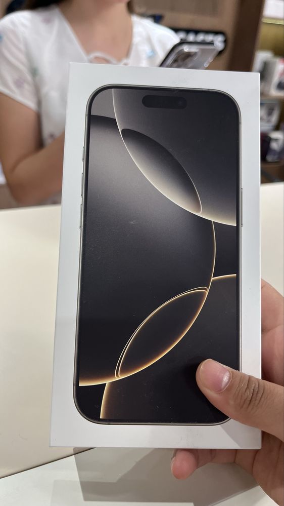 Apple iPhone 16 Pro 256 ГБ Natural Titanium — Новый + Подарки