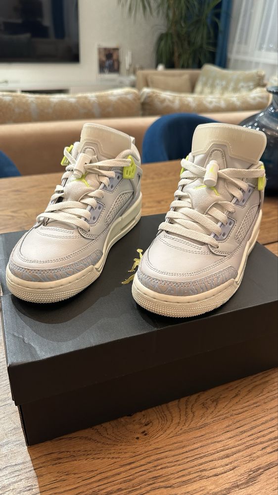 Продам кроссовки , Nike оригинал, унисекс