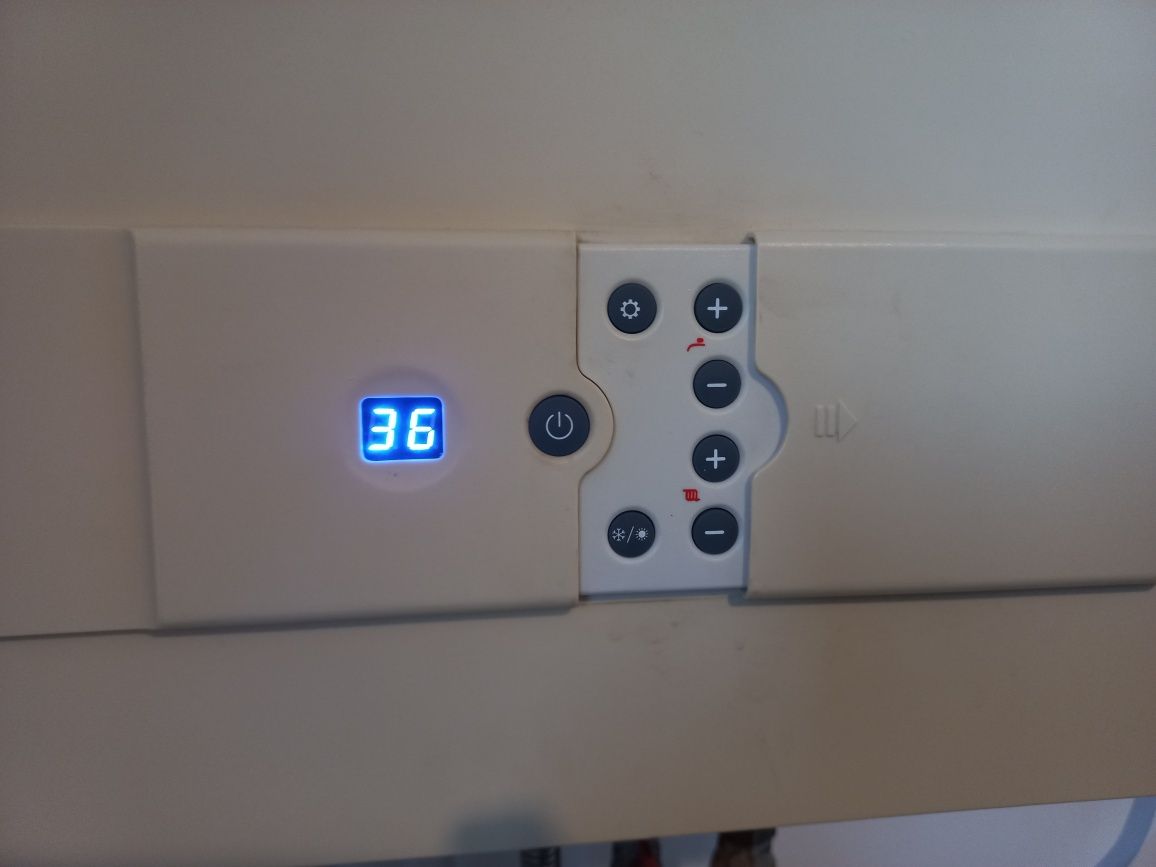 Продам котел на 400кв.м.