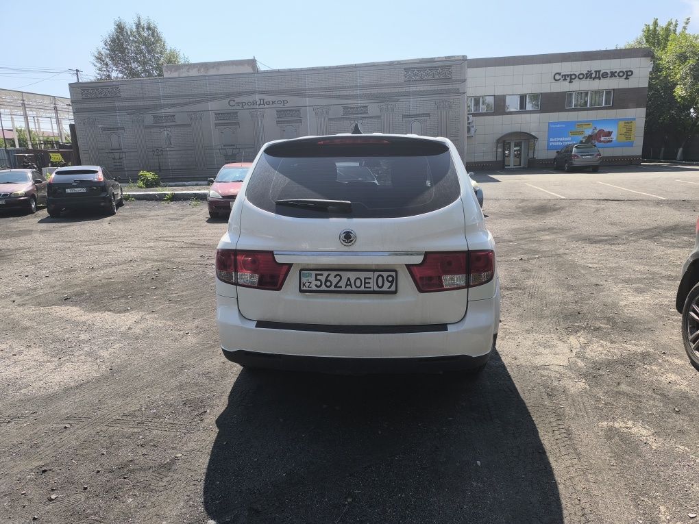 Санг Йонг Кайрон