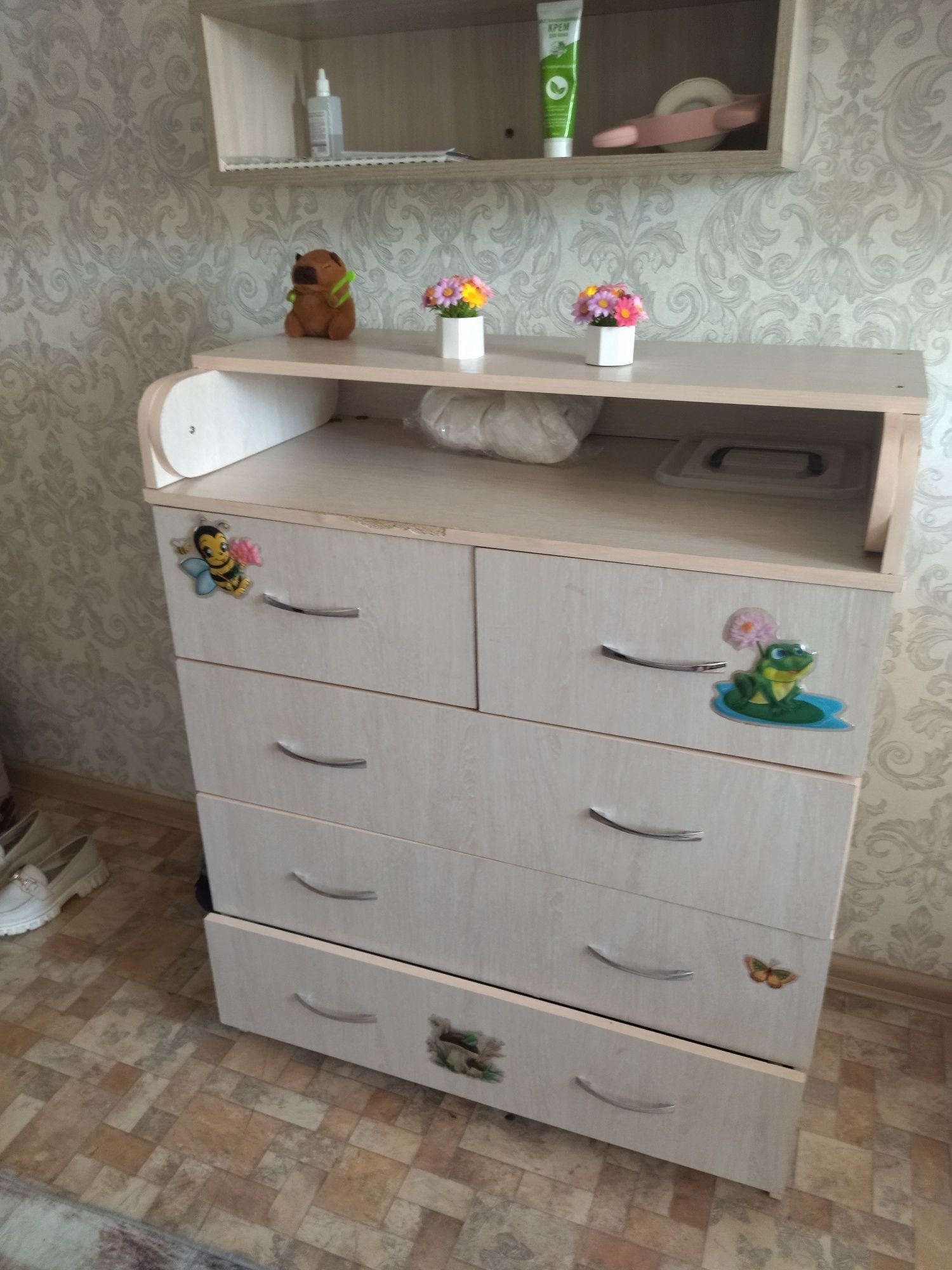Детский раскладной комод