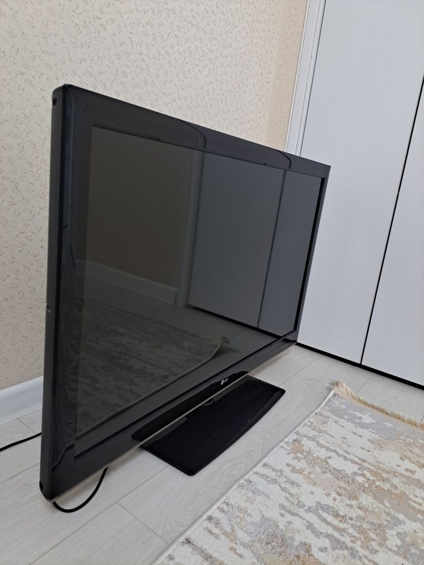 Продам телевизор LG