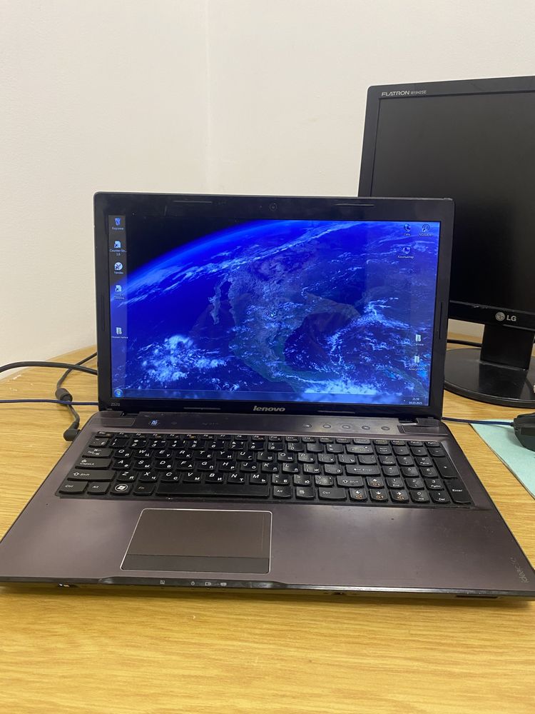 Lenovo z570.