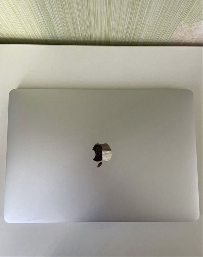 Macbook pro 2017 13’
