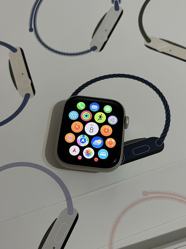 Apple watch  SE 2   44 mm