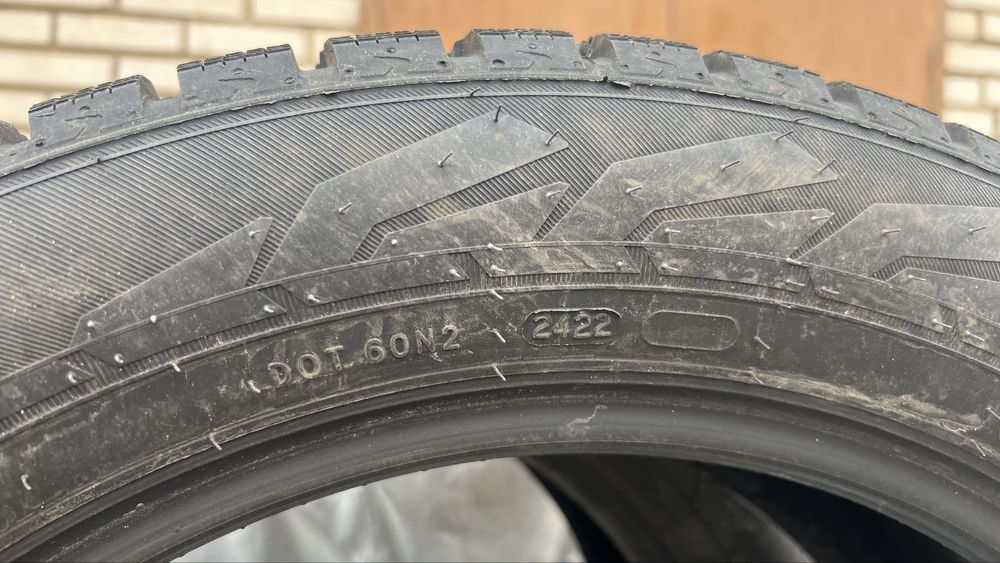 Шины шипованные Nokian Nordman 7 SUV 225/55 R18 102T с шипами