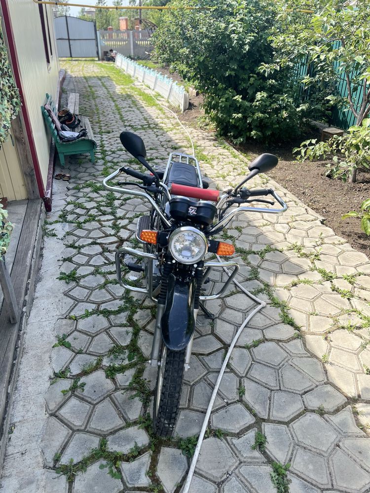 Продам мотоцикл 250 кубов