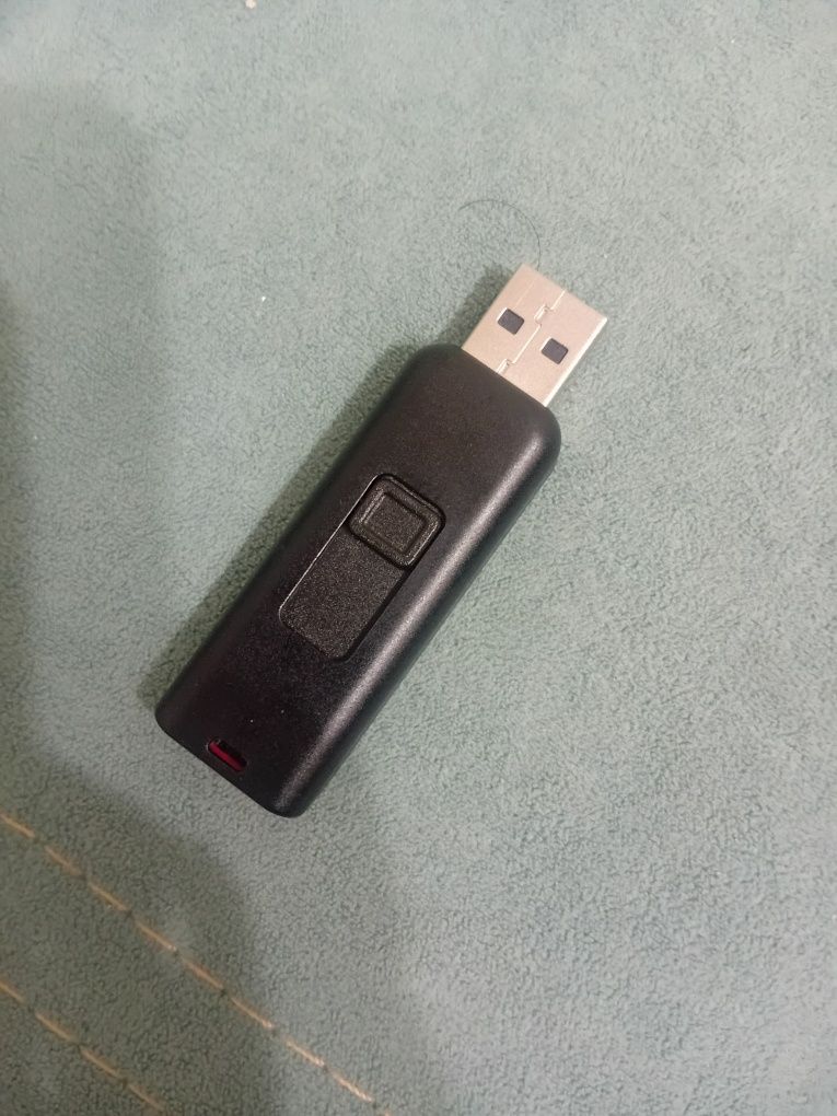 Продам USB флешку Apacer 64GB с розовым корпусом