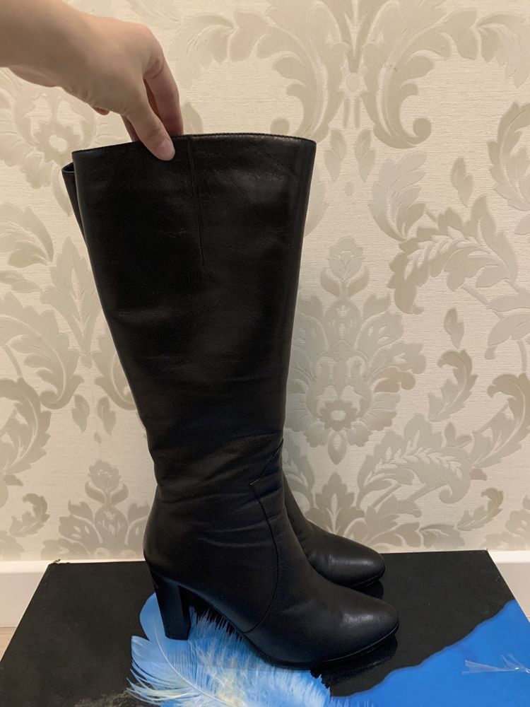 Продам зимние сапоги