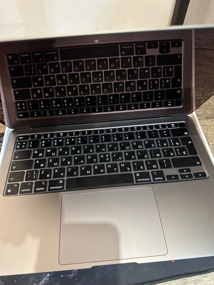 Macbook Air M1 8/256 EAC