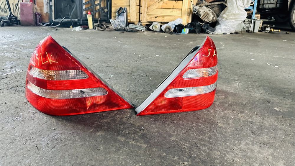 SLK r170 фары фонари  авторазбор мерседес контрактный двигатель акпп