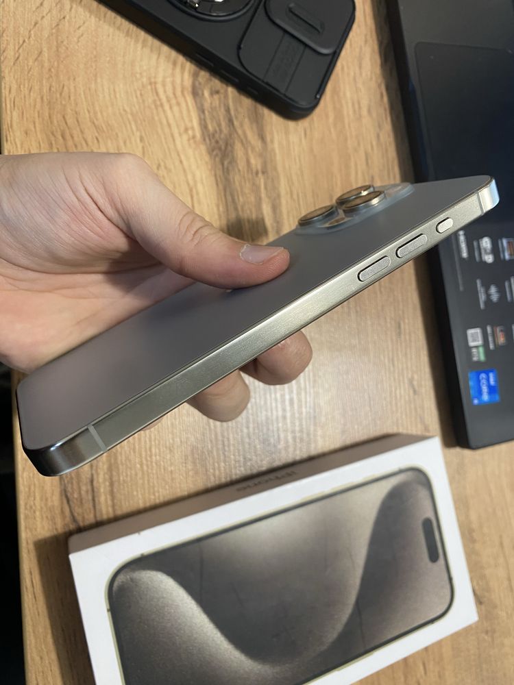 iPhone 15 pro max 1tb