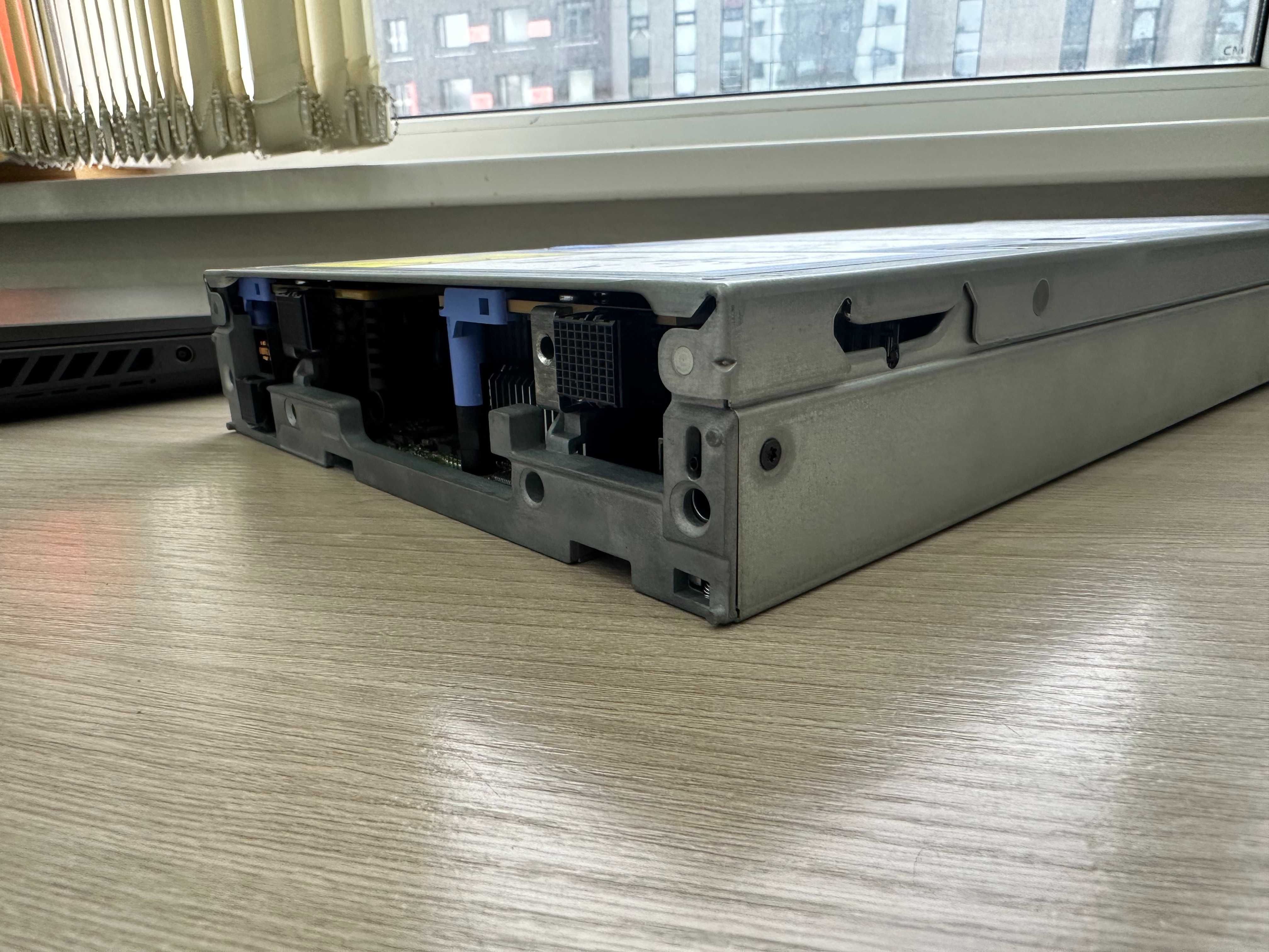 Продам отличный сервер ThinkSystem SN550 Blade Server