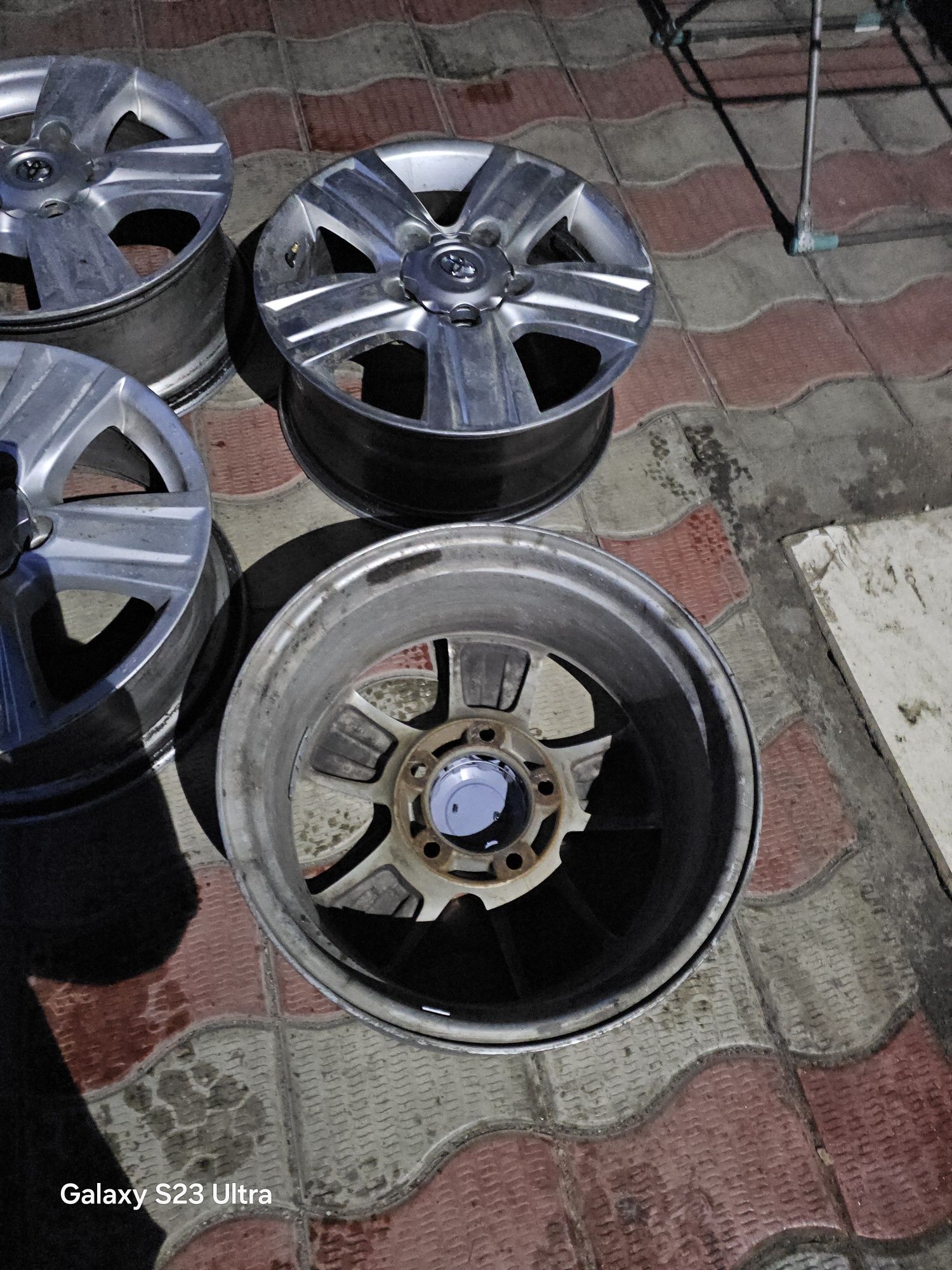 Продам диски R18