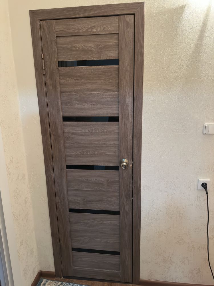 Продам межкомнатные двери