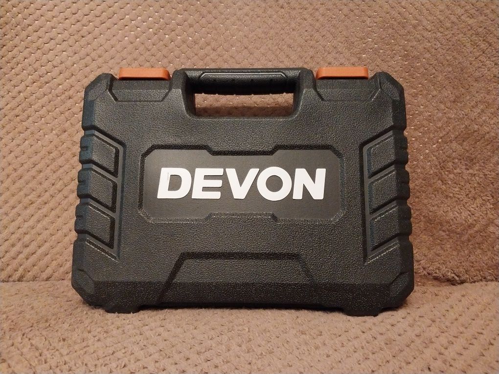 Шуруповерт Devon