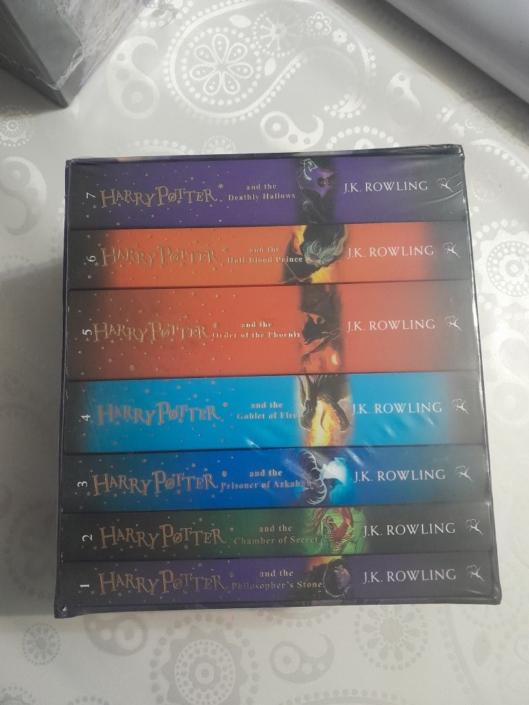Книга Harry Potter на английском, Гарри Поттер