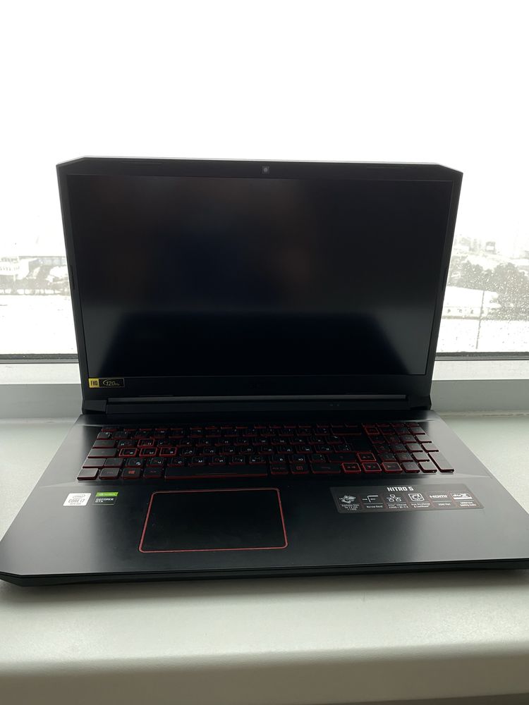Acer Nitro 5 AN517-52