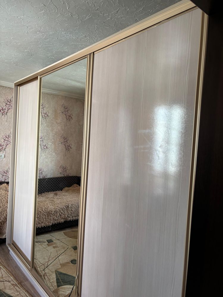 Шифоньер 2.7 ширина