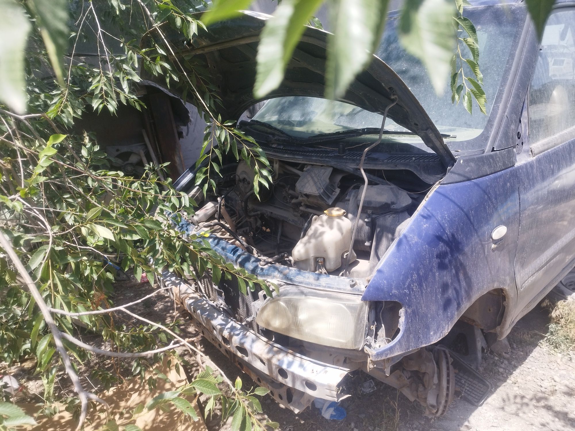 Нисан сирена 97 об 2 зад пивад