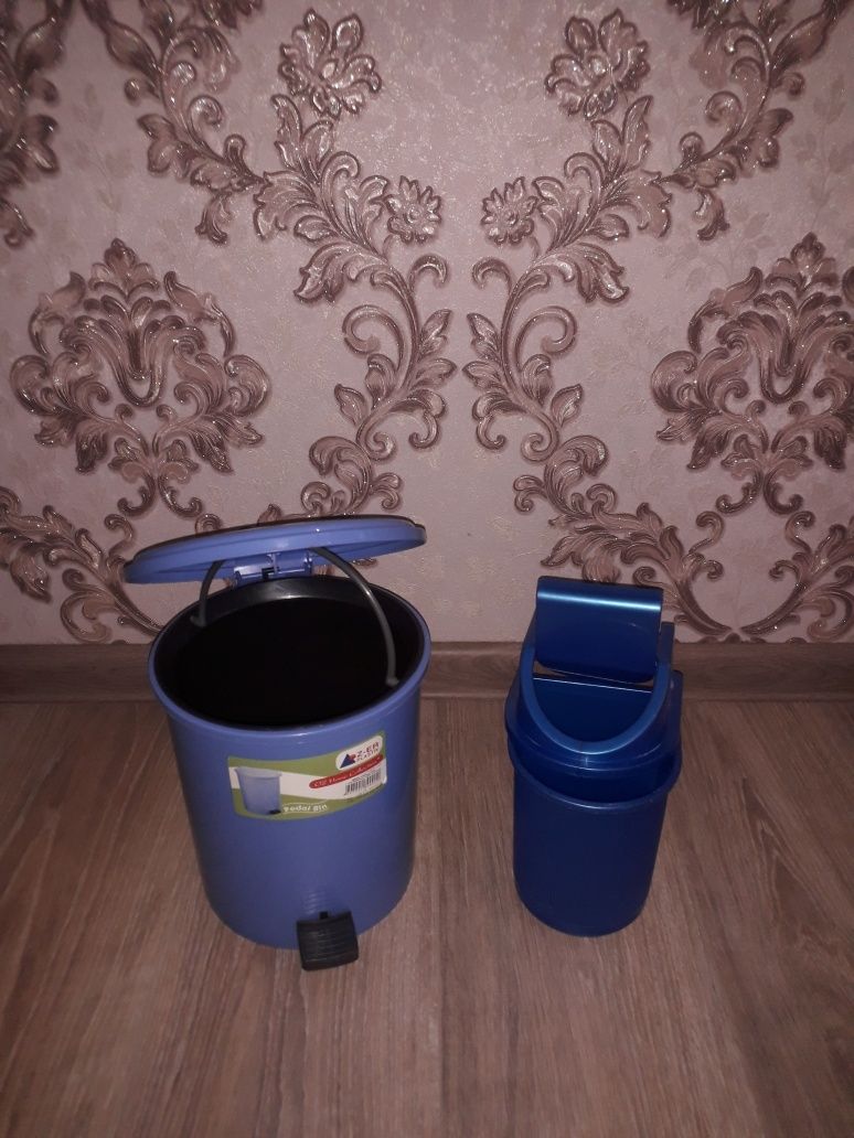 Продам новые контейнера из качественной пластики-3шт.