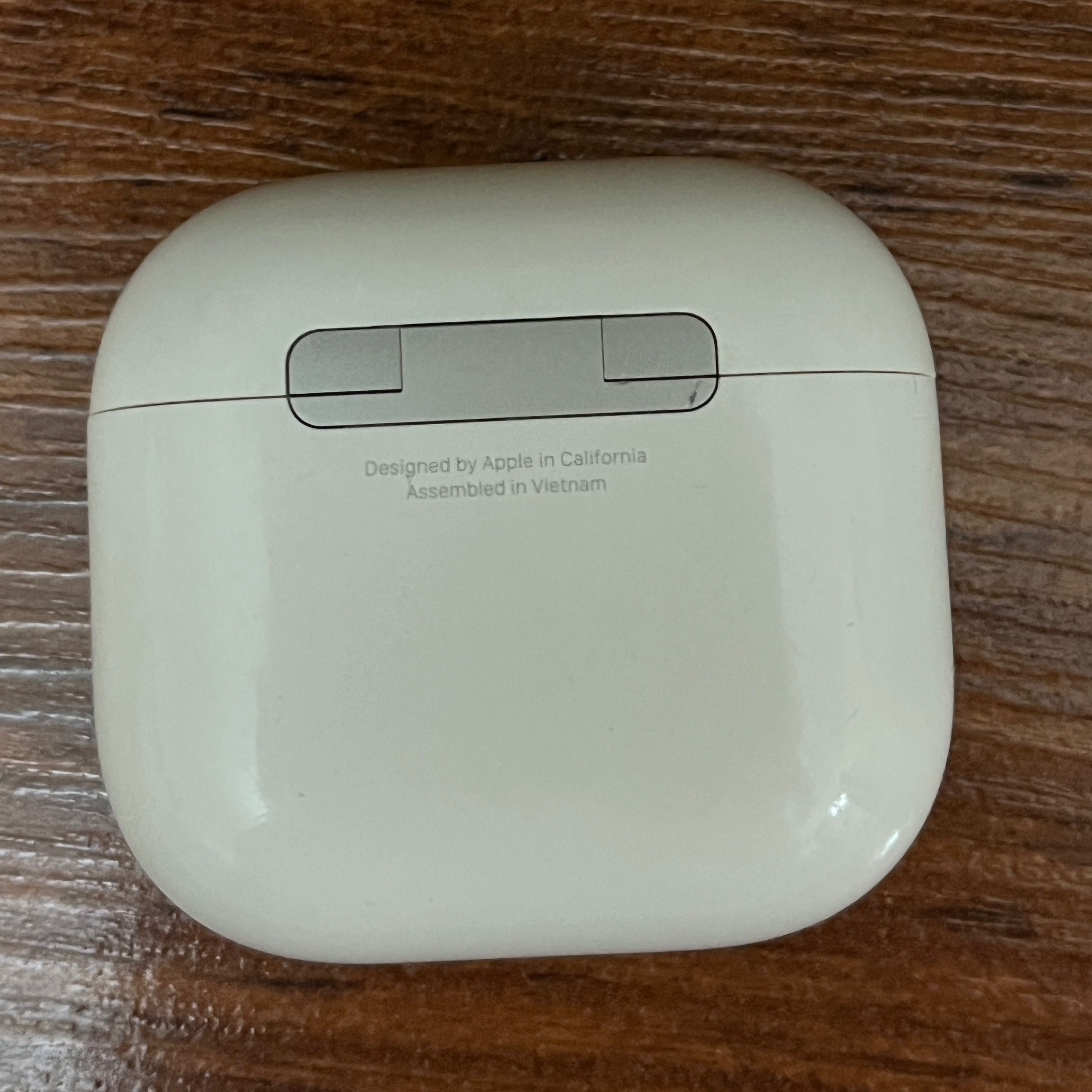 Airpods 4 оригинал