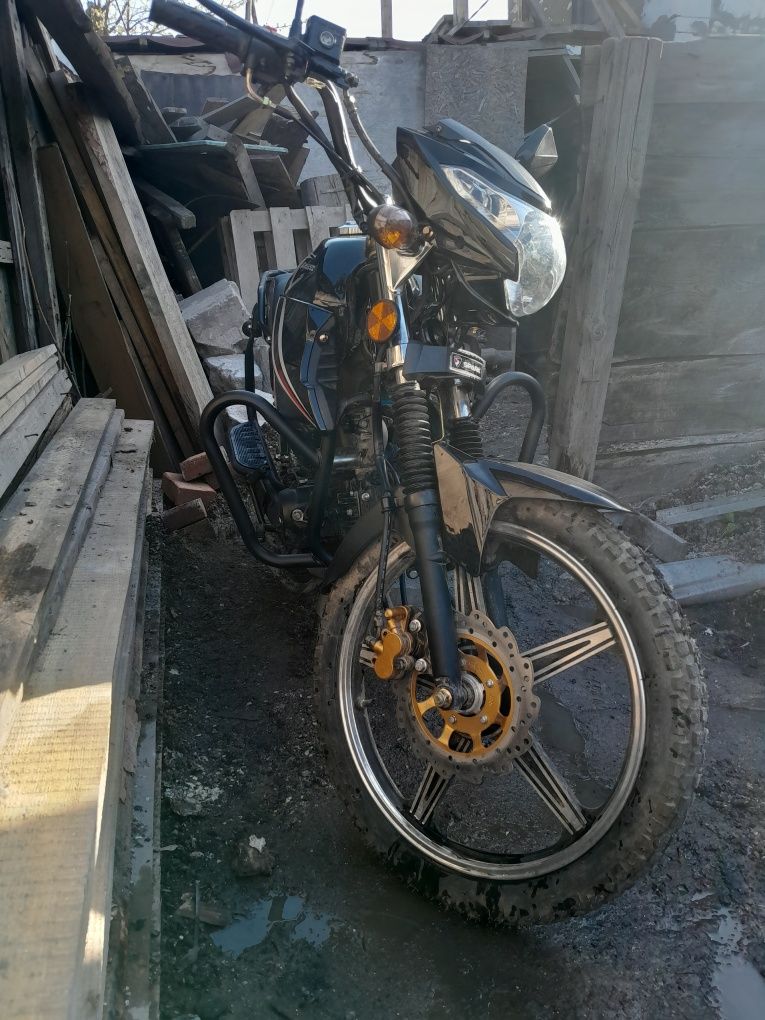 Мопед 125 кубиков spark