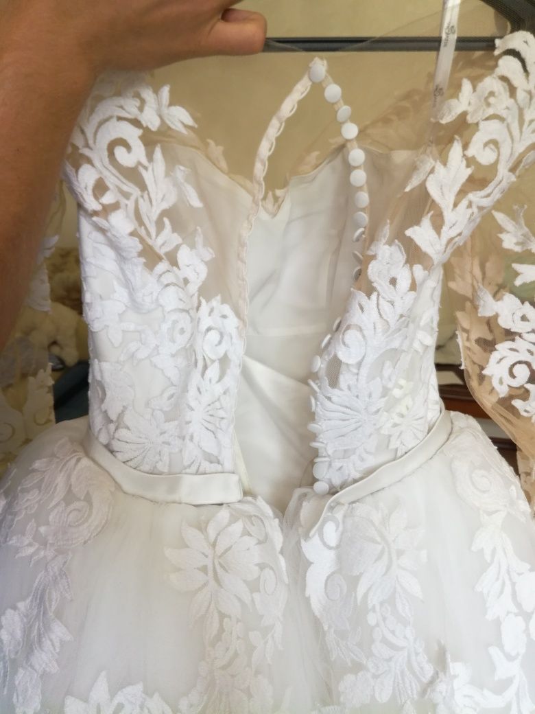ДЕШЕВО выгодно! свадебное платье IVORY DRESS