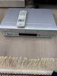 Видео и dvd плэер в одном япоский toshiba