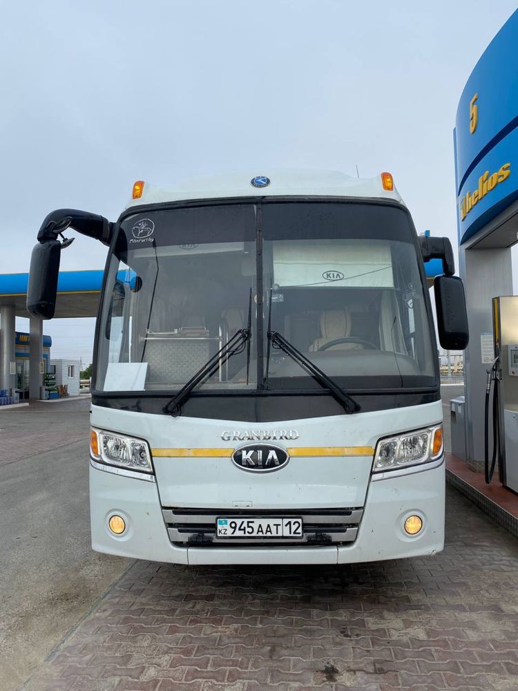 Пассажирские перевозки на комфортабельном автобусе:KIA GRANBIRD