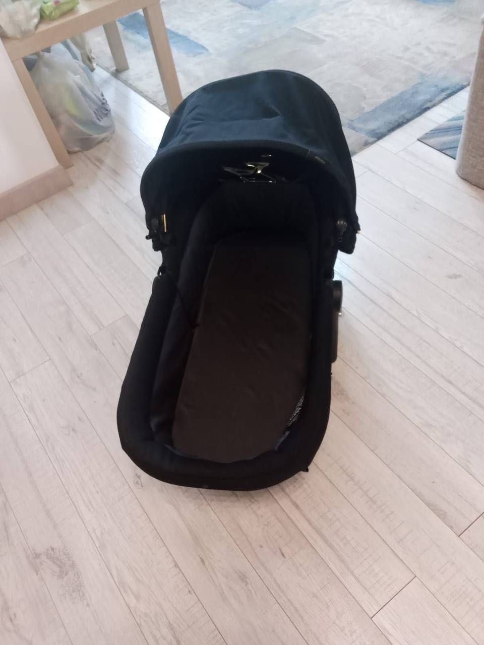 Продам люльку Cybex Priam (спальный блок), хорошее состояние