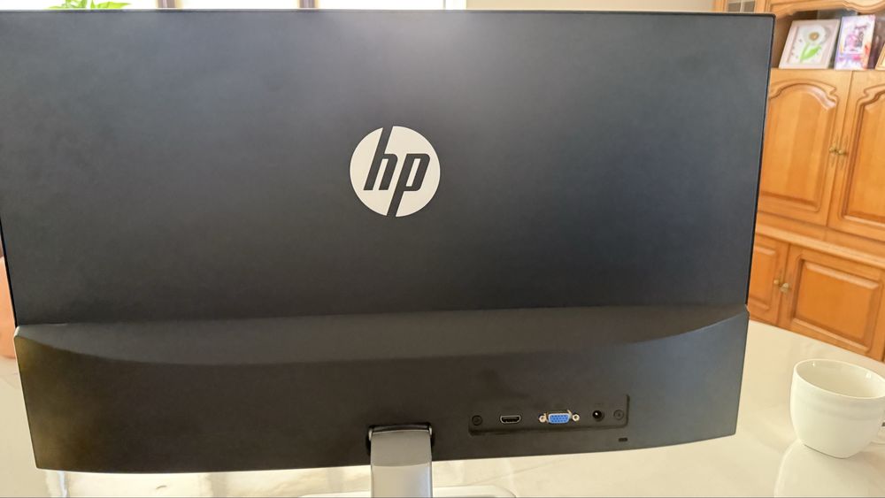 Монитор HP в отличном состоянии