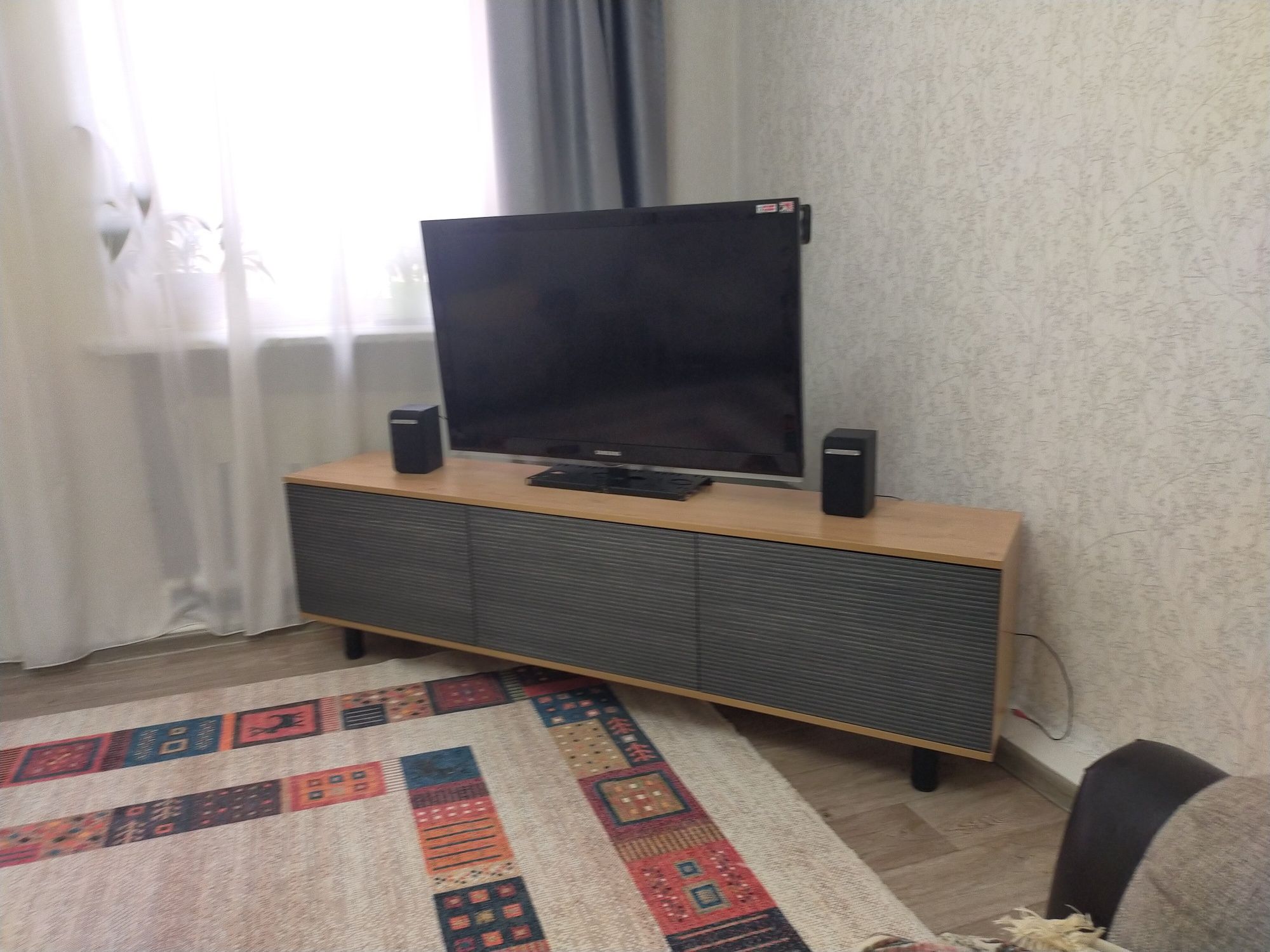 Тумба под телевизор
