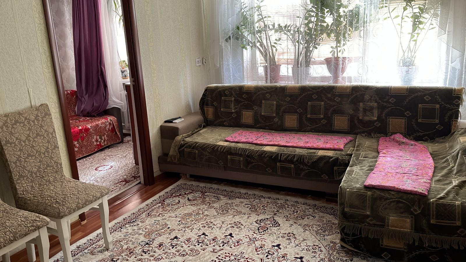 Продам диван в отличном состоянии