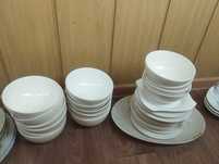 Посуда разная из фарфора и стекла