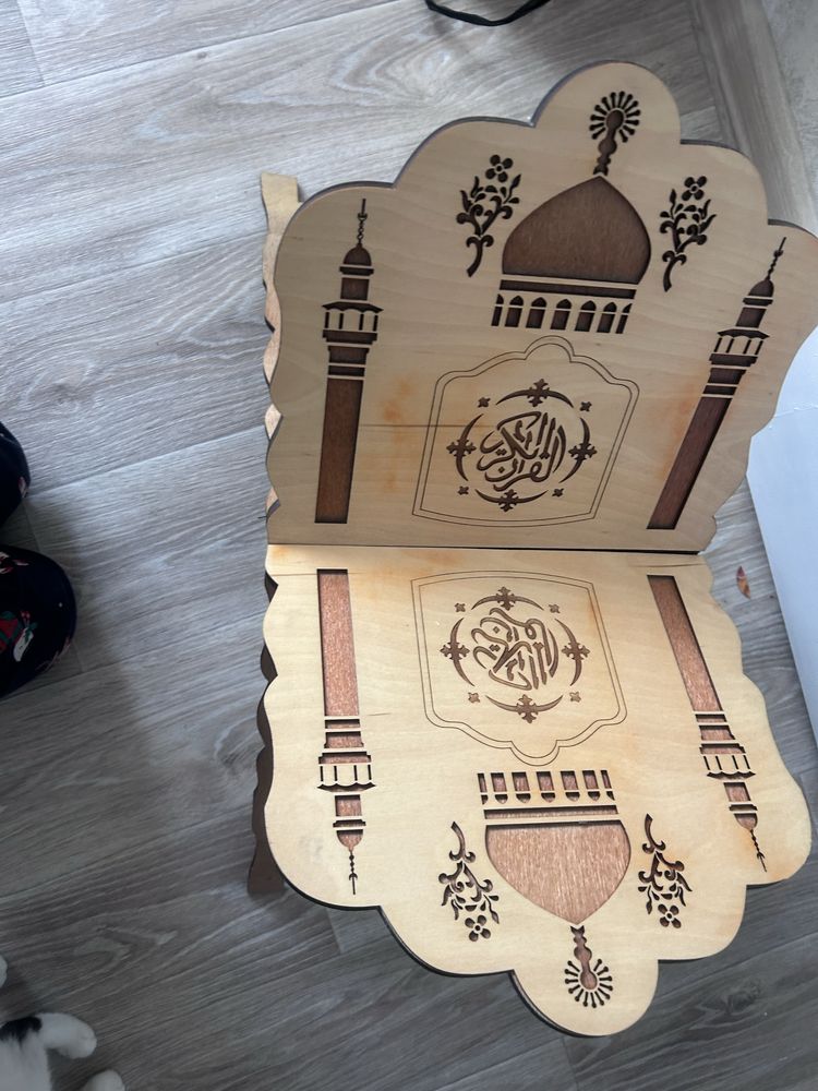 Продам подставку для Курана
